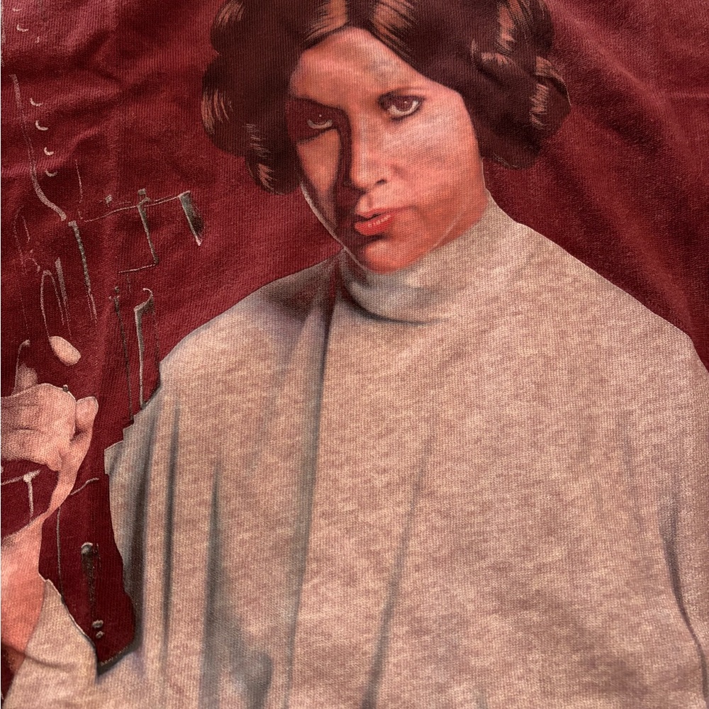 GAP Maroon Graphic Tee with Iconic Princess Leia Star Wars - Picture 2 of 2
